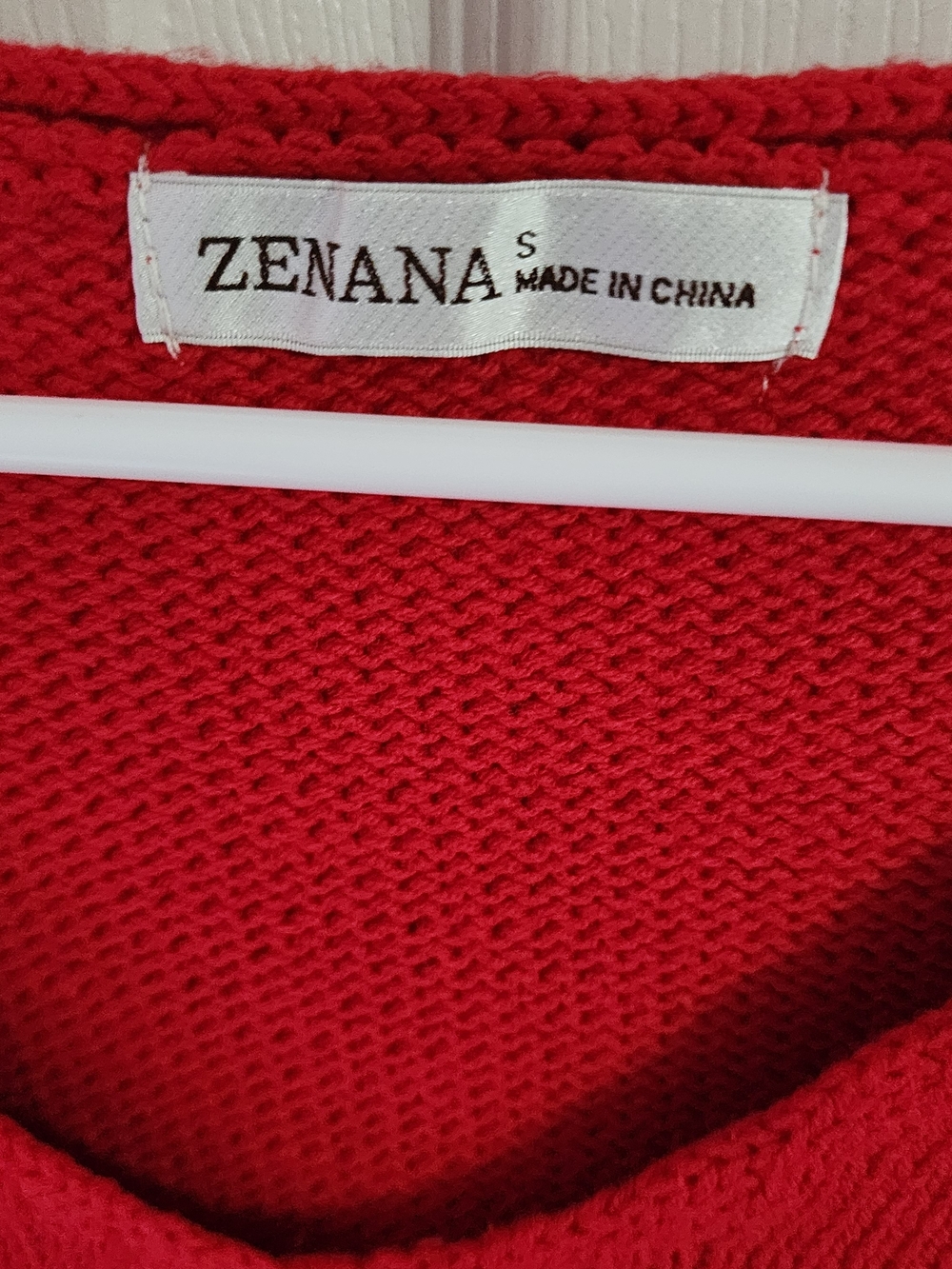 NEW Zenana Outfitters Red V-Neck 'BEACH' Sweater. - Picture 4 of 15